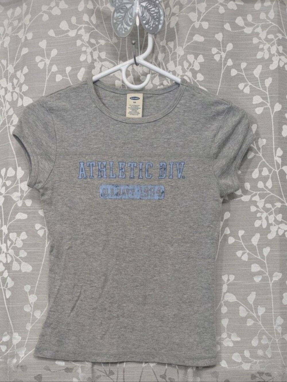 Old Navy Women's Short Sleeved Baby Tee, Women's XSmall - Picture 7 of 7